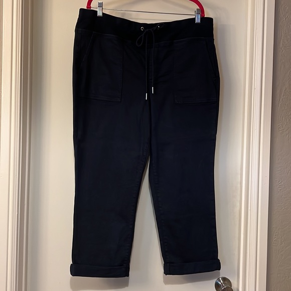 NYDJ Size 14 Women's Navy Cuffed Cropped Pants - Picture 1 of 10